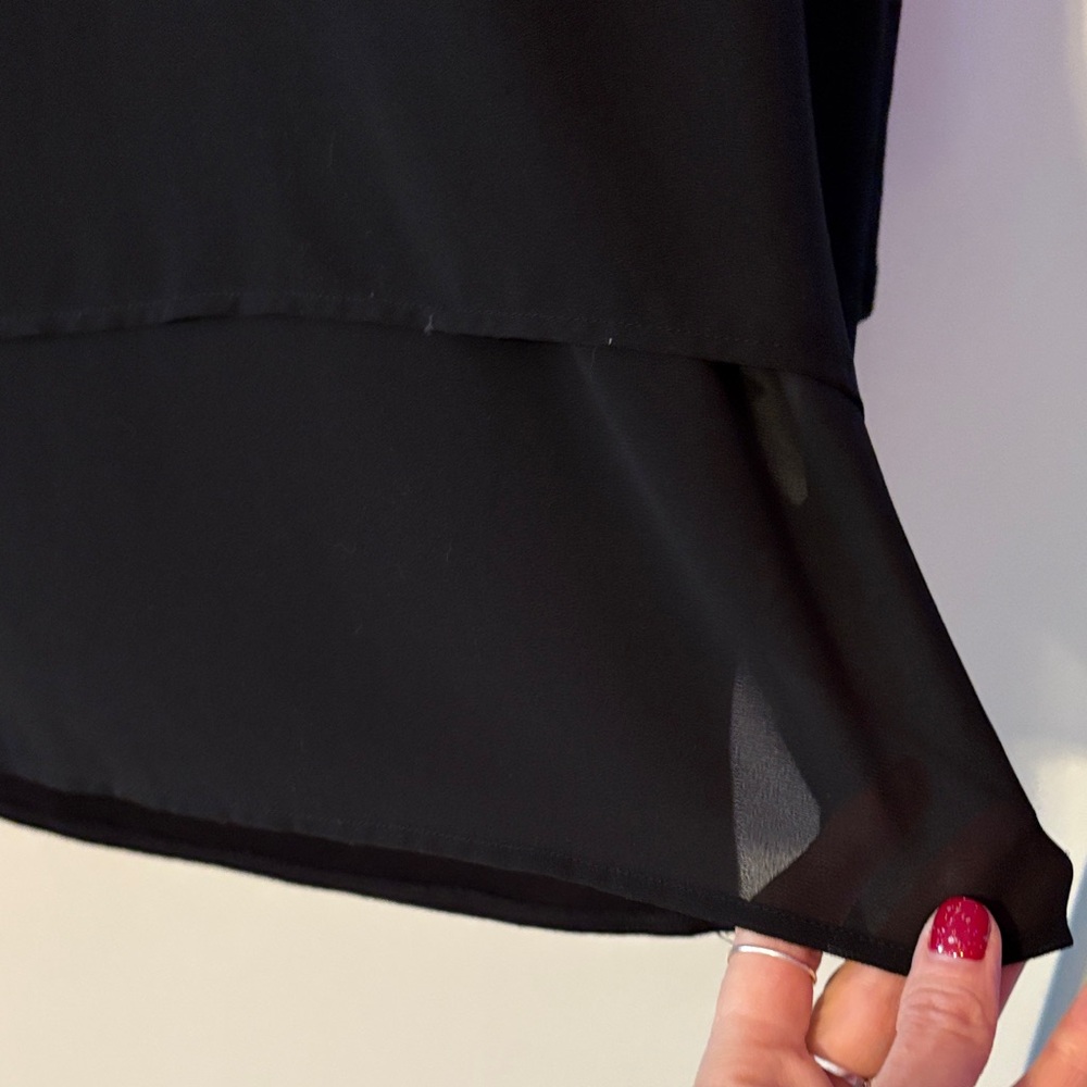Michael Kors Elegant Black V-Neck Blouse - Picture 3 of 5